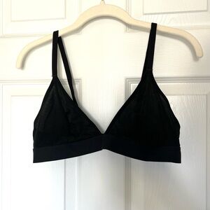 Old Navy Women"s Mesh Triangle Bralette- Black Size Medium